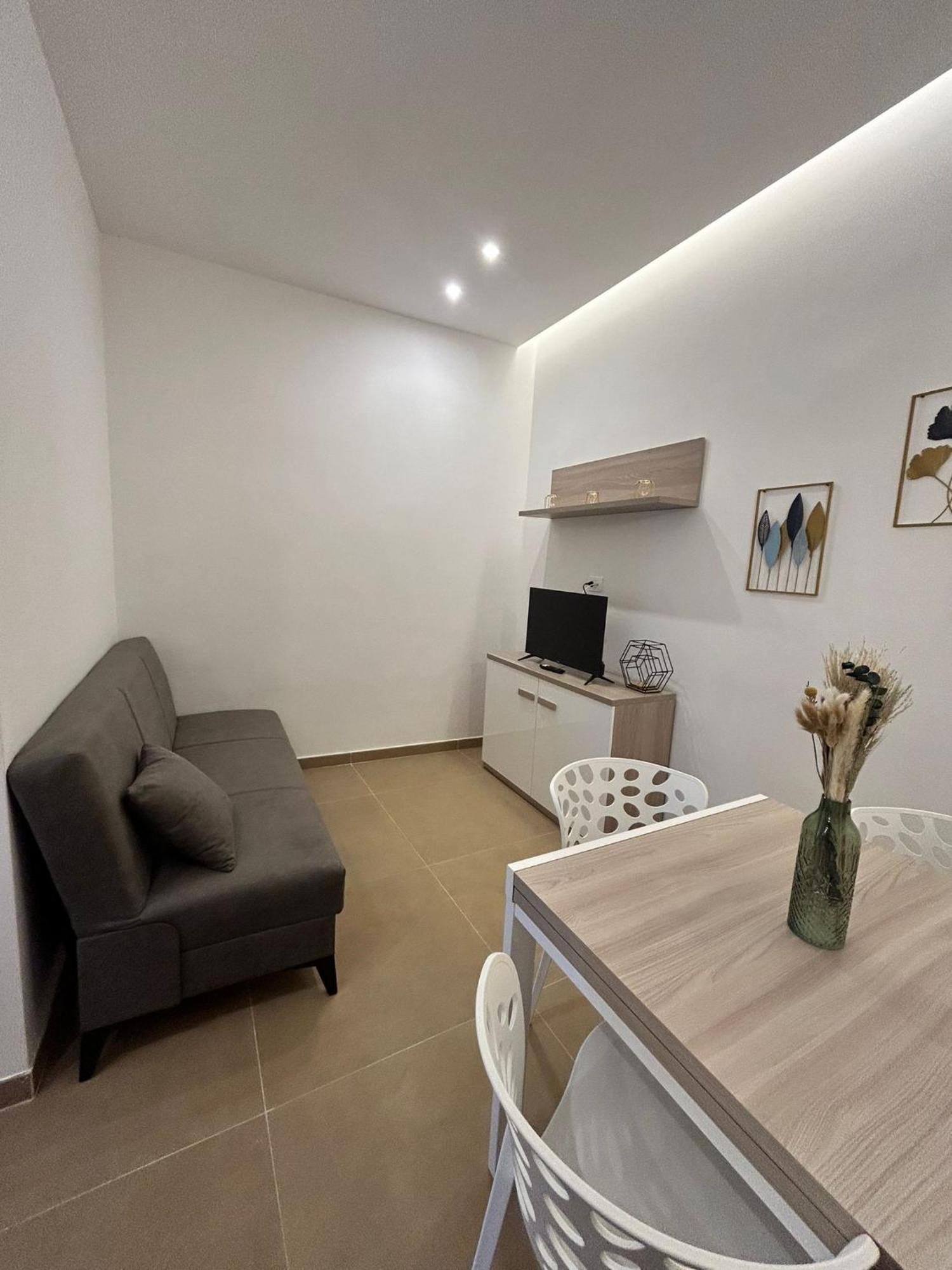 Leopoldo Villa SantʼAnastasia Exteriör bild